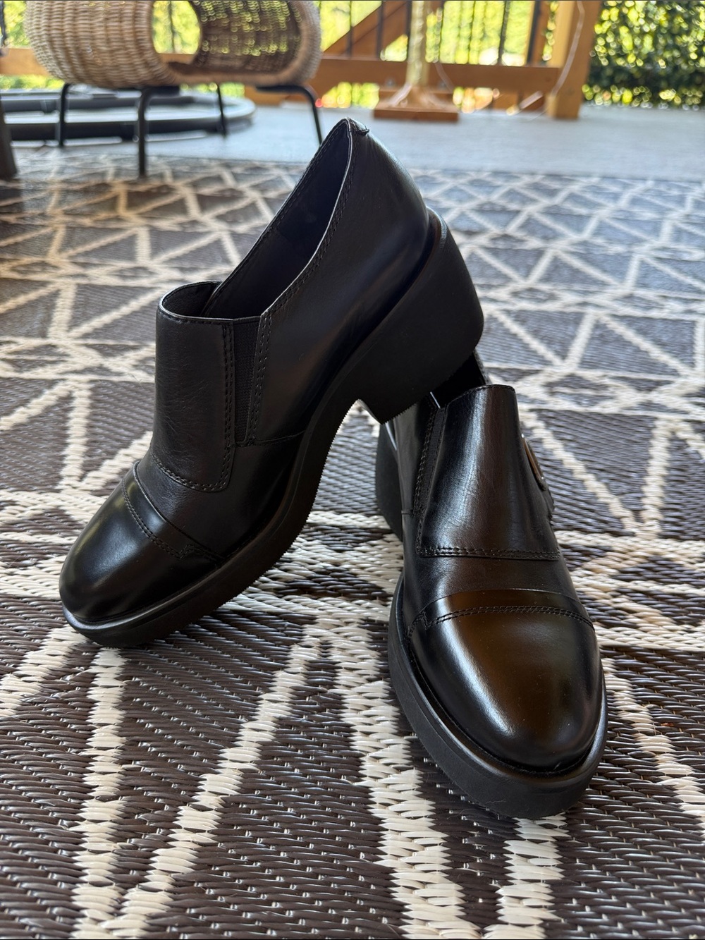 Stonefly | Leather Loafers w Chunky Heel